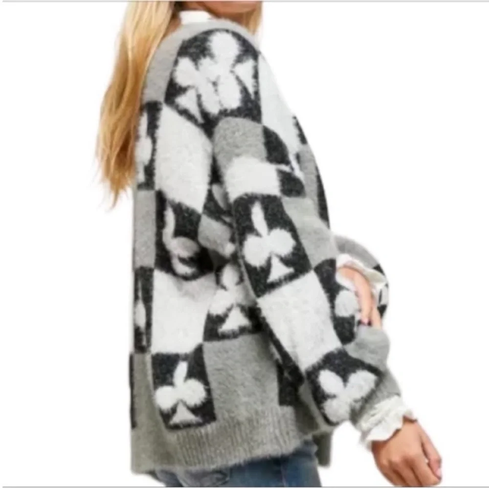 DAVI & DANI Spades Cardigan Sweater M